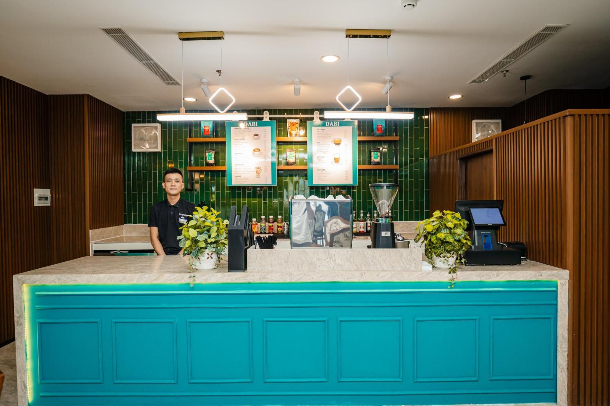 Danaciti Hotel Da Nang Buitenkant foto