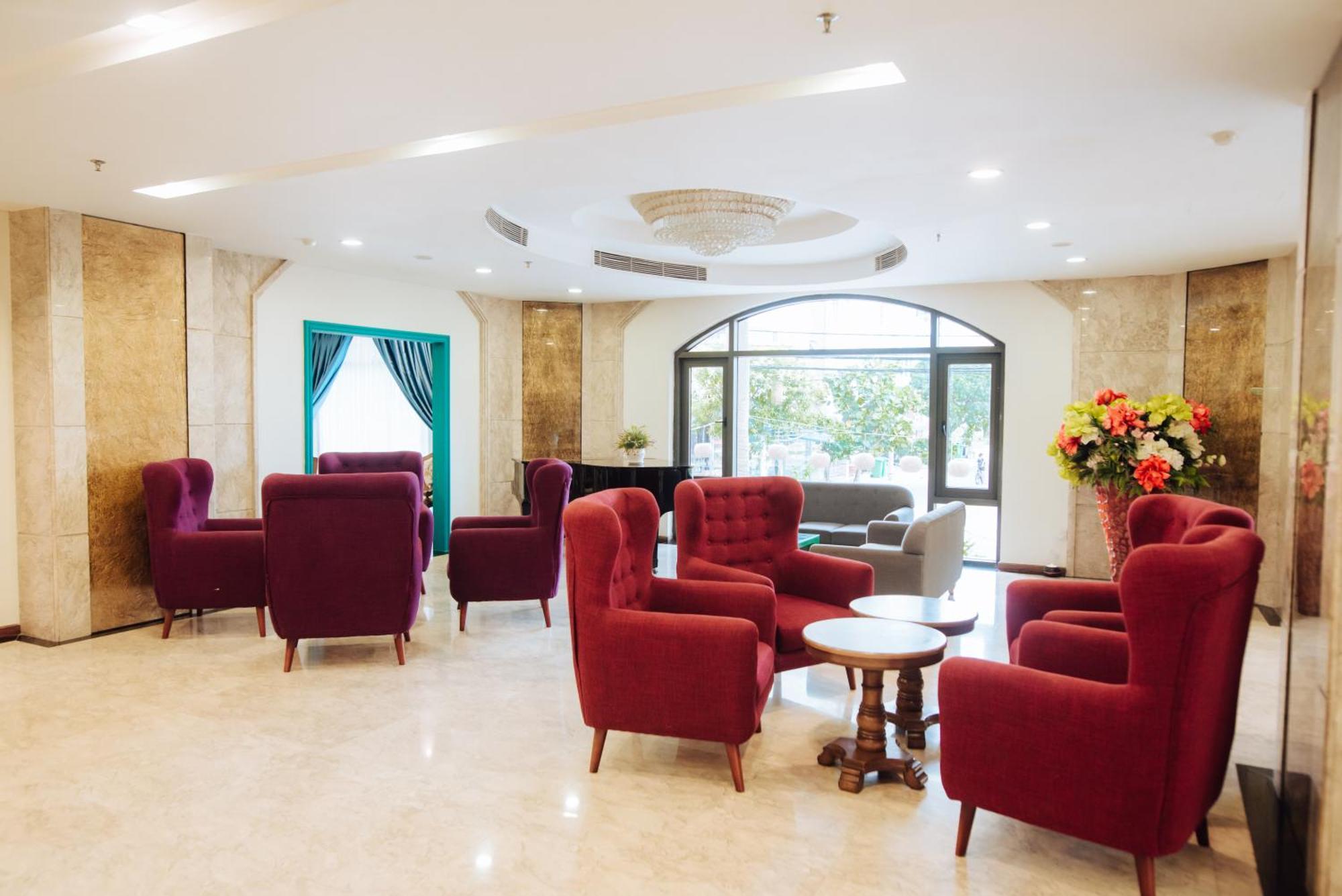 Danaciti Hotel Da Nang Buitenkant foto