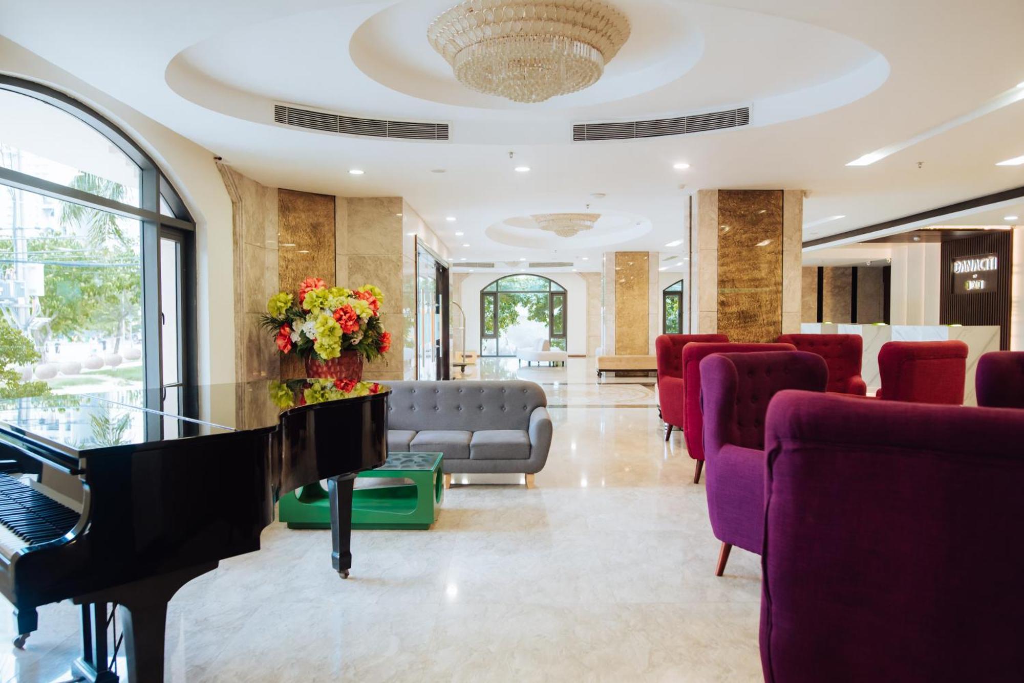 Danaciti Hotel Da Nang Buitenkant foto