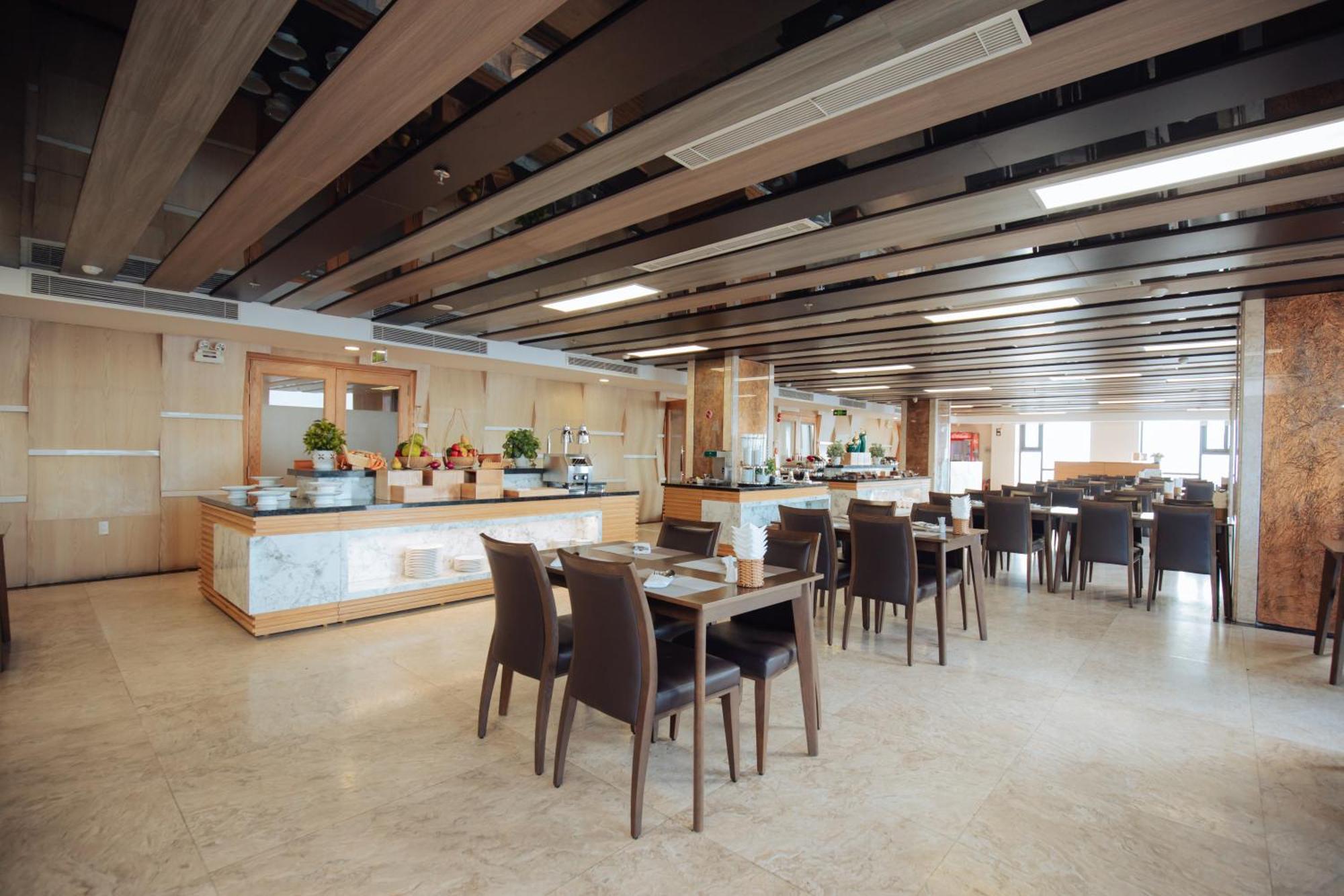 Danaciti Hotel Da Nang Buitenkant foto