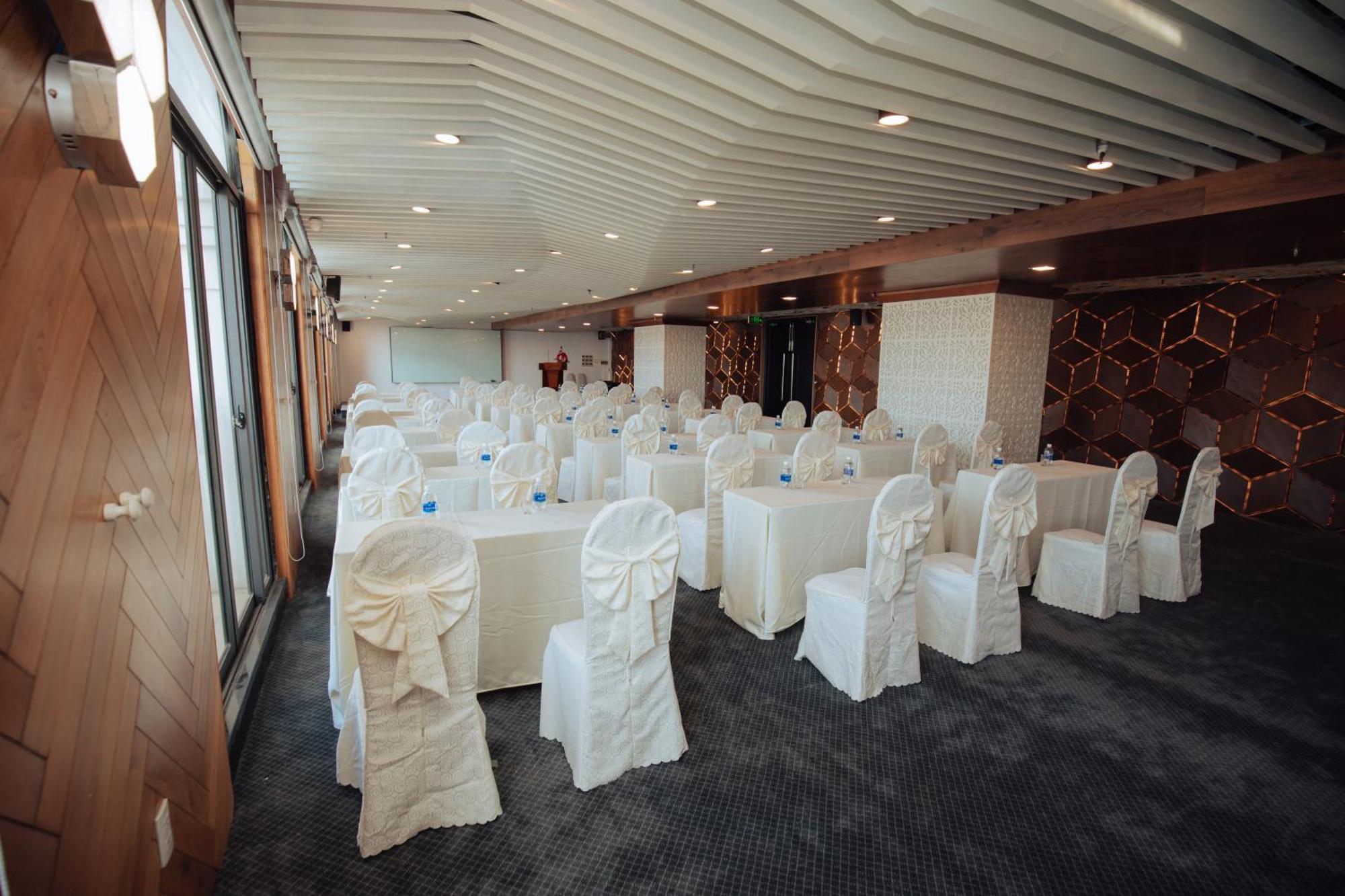 Danaciti Hotel Da Nang Buitenkant foto