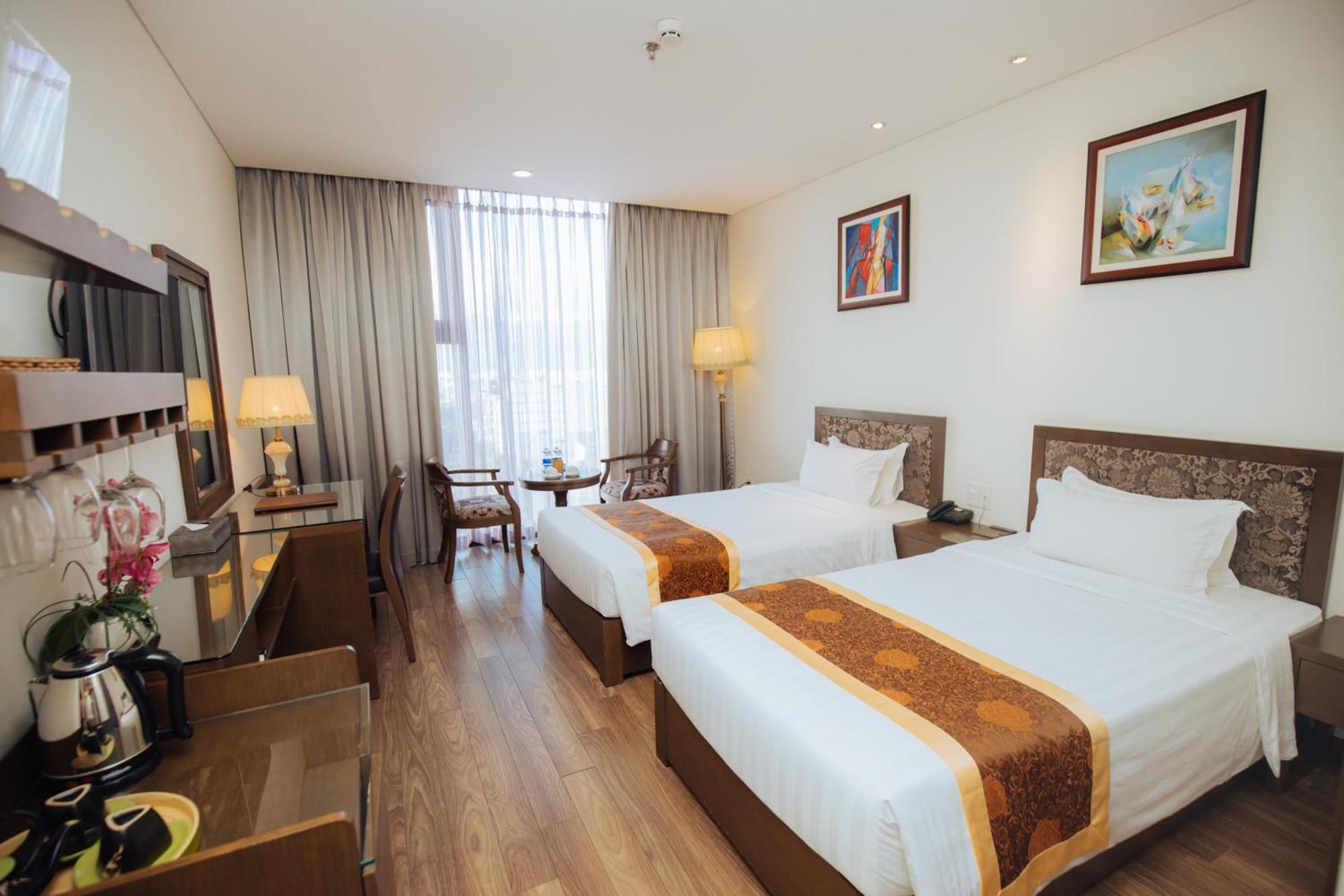 Danaciti Hotel Da Nang Buitenkant foto