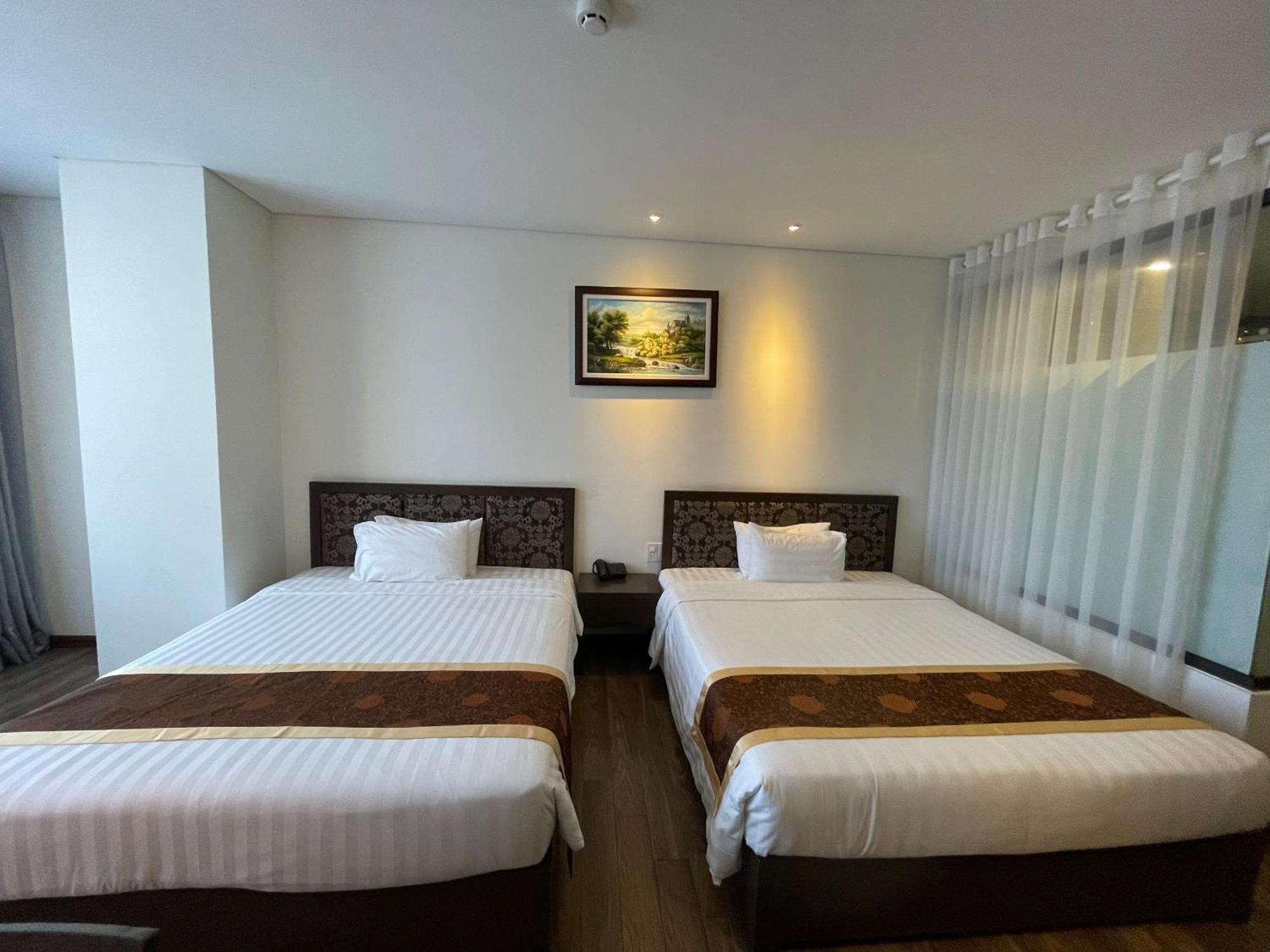 Danaciti Hotel Da Nang Buitenkant foto