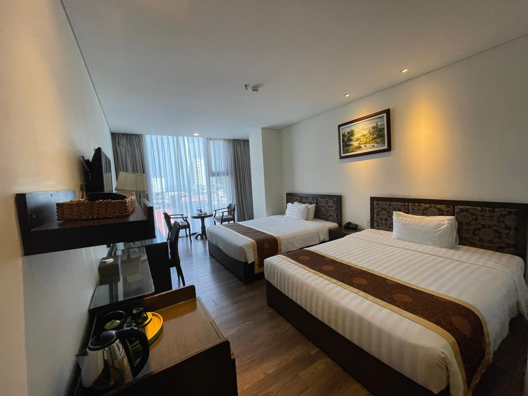 Danaciti Hotel Da Nang Buitenkant foto