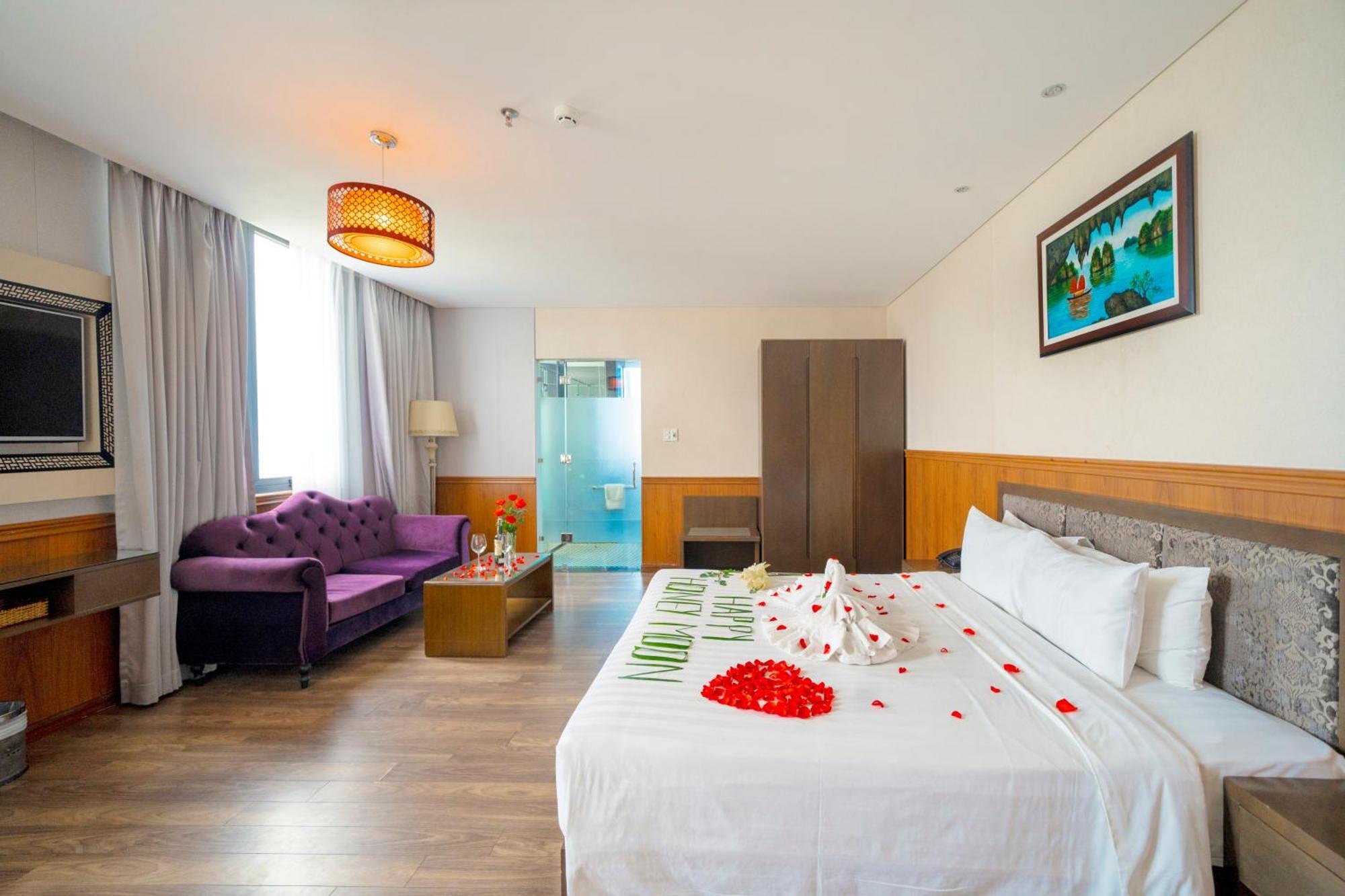 Danaciti Hotel Da Nang Buitenkant foto